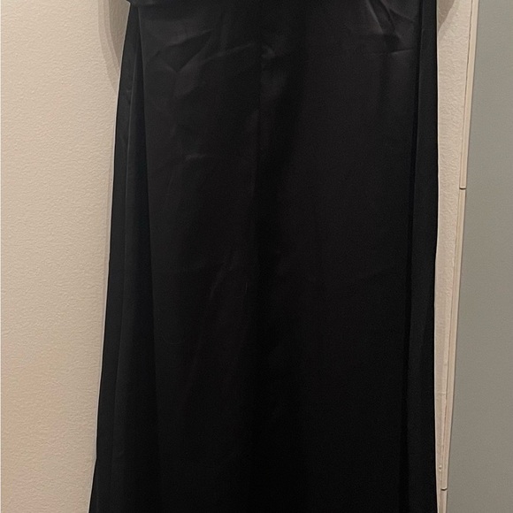 Black Petite Satin Twist Front Maxi Dress Size 10 - Picture 5 of 10